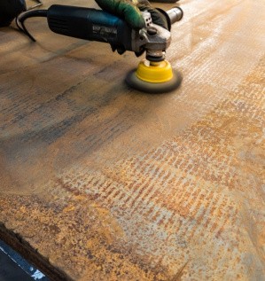 Оборудование для наружной очистки металлов от ржавчины и окислов: механические vs лазерные