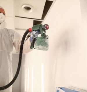 Покраска гипсокартона безвоздушным способом – технология и оборудование