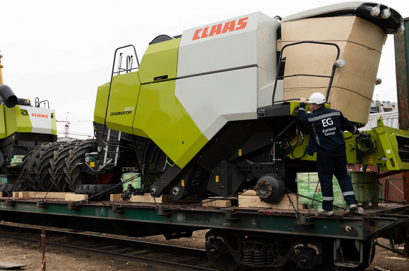 Доставка из Китая в Грузию 6-и комбайнов CLAAS Dominator 260