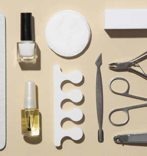 Доставка товаров для маникюра
