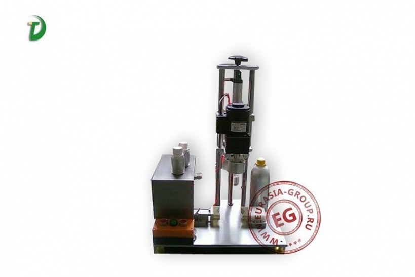 Полуавтоматическая укупорочная машина для варенья GF